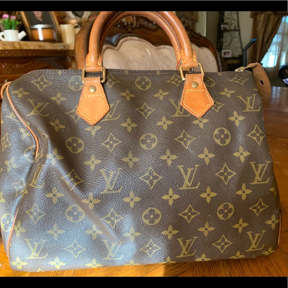 Louis Vuitton speedy 30
